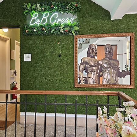 B&B Green Stazione Centrale E Centro Reggio di Calabria Eksteriør billede
