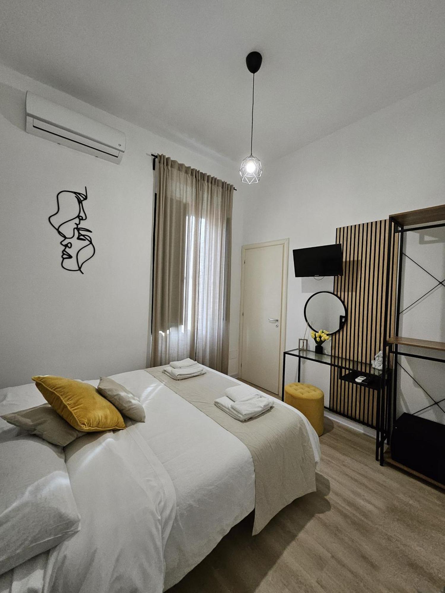 B&B Green Stazione Centrale E Centro Reggio di Calabria Eksteriør billede